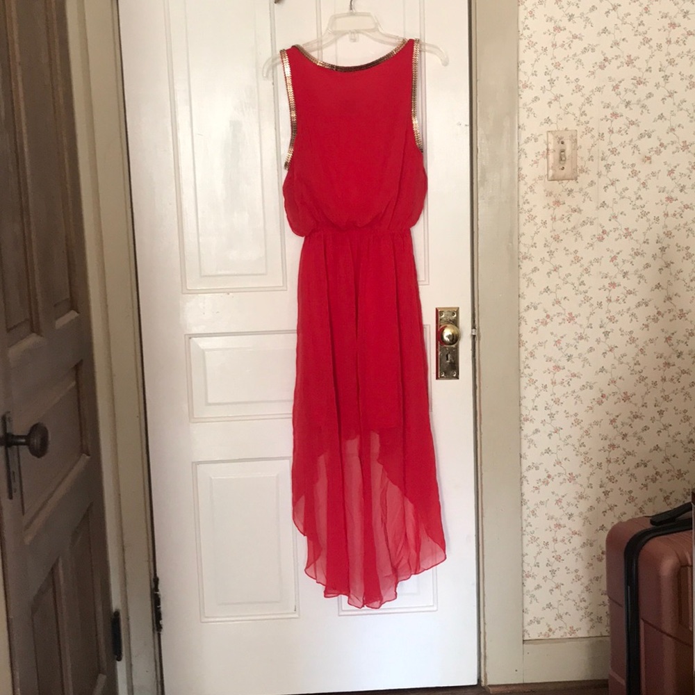 2/$12 Dresses! ❤️💃 NWT Maxi Dress Red & Gold Hi-Low Hem Sz M - Picture 3 of 11